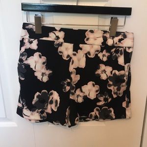 Express high waisted short